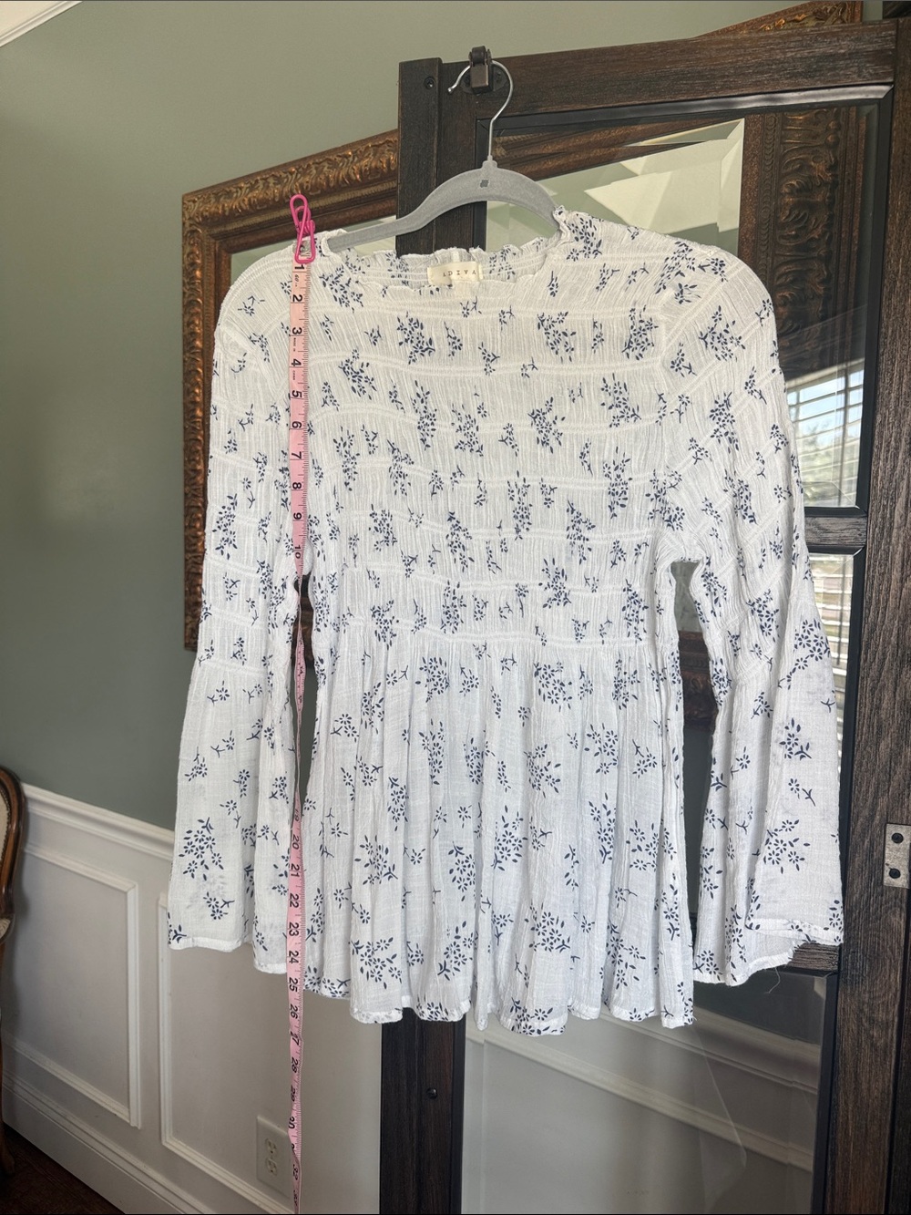 Women's White Floral Smocked Peplum Top size L